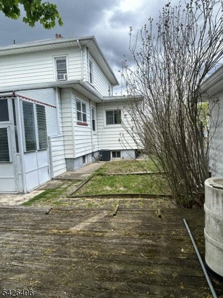 Hillcrest - Residential