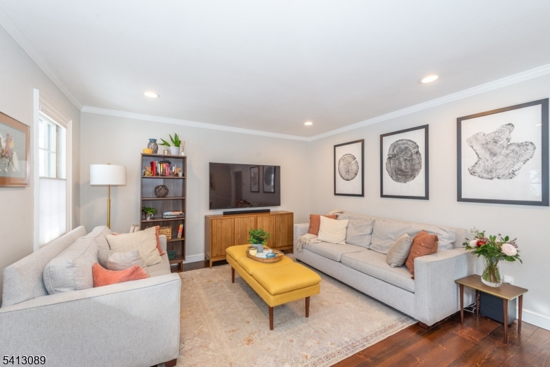 Murray Hill Square - Residential