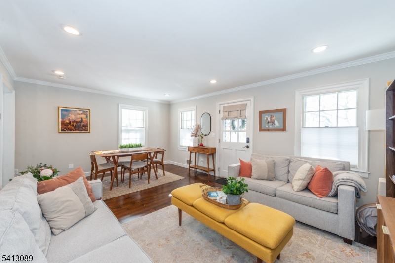 Murray Hill Square - Residential