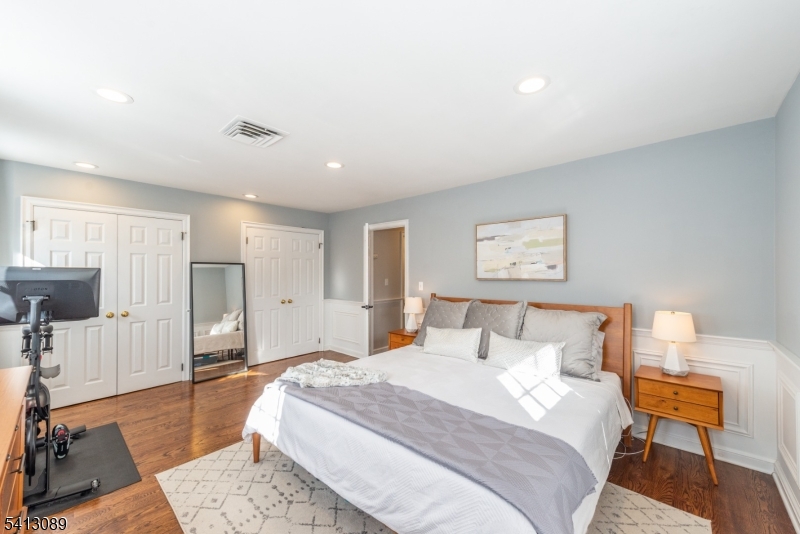 Murray Hill Square - Residential