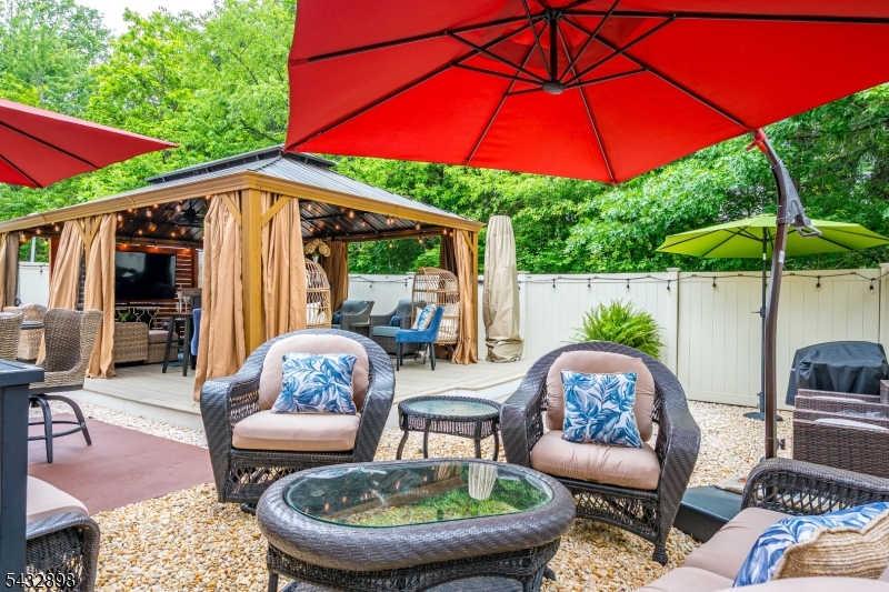 Old Bridge Commons - Residential