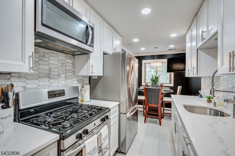 Old Bridge Commons - Residential