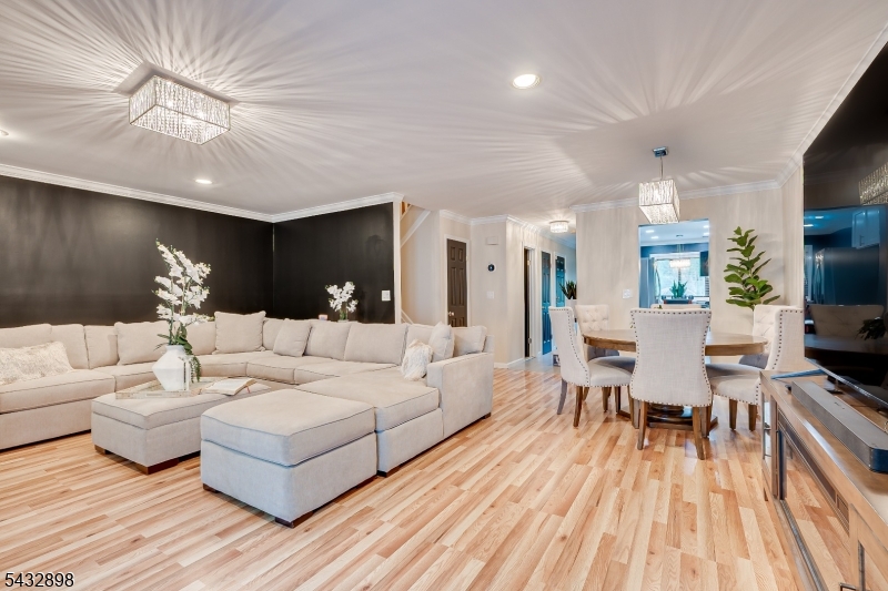 Old Bridge Commons - Residential