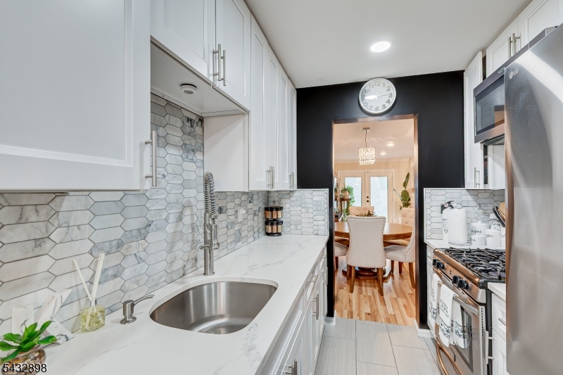 Old Bridge Commons - Residential