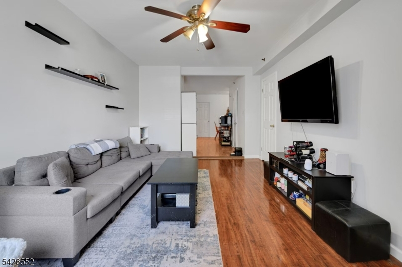 Oak Street Commons - Residential