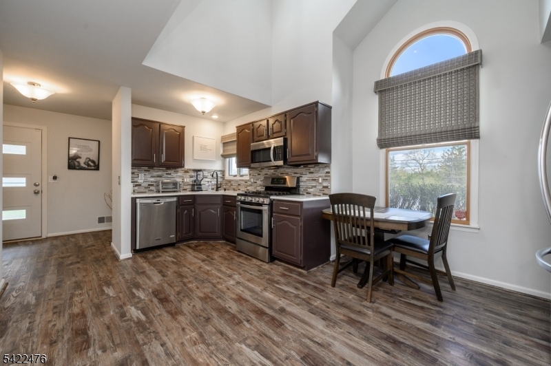 Log Cabin Estates - Residential