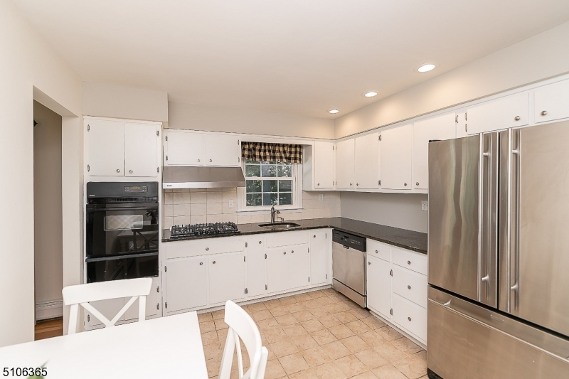BIRCH RUN - Residential