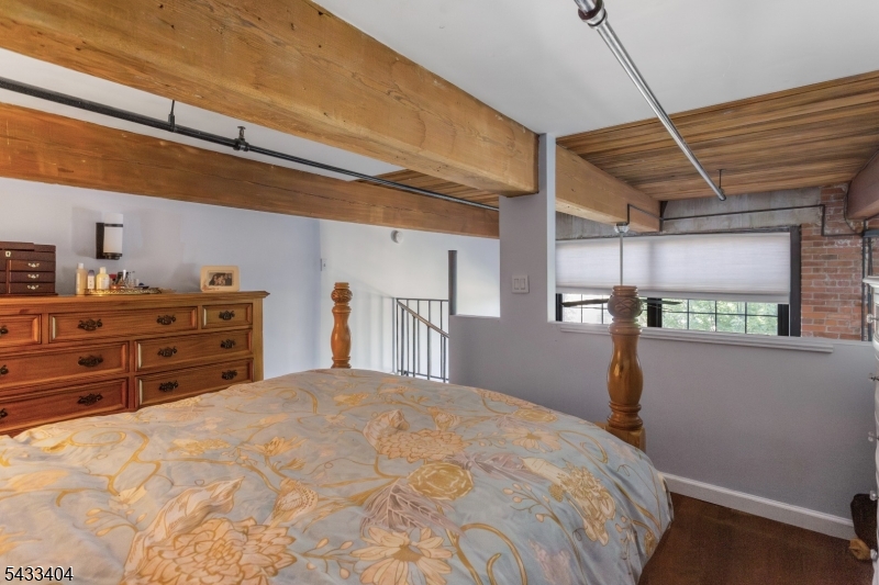 Loft  Commons - Residential