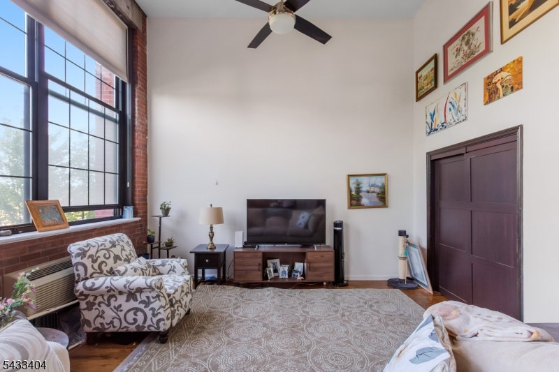 Loft  Commons - Residential
