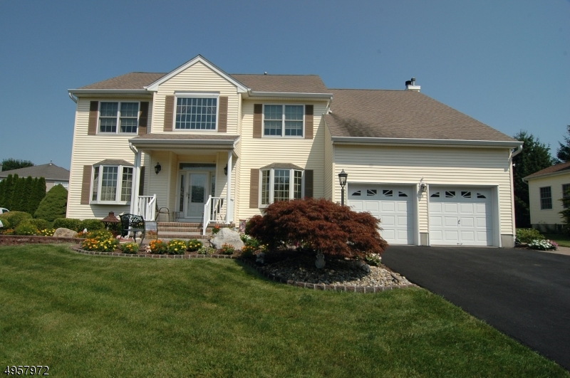 POETS PEAK - Residential