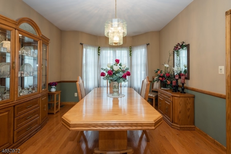 POETS PEAK - Residential