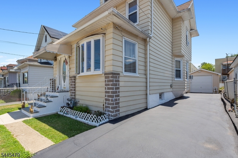 Lakeview - Residential