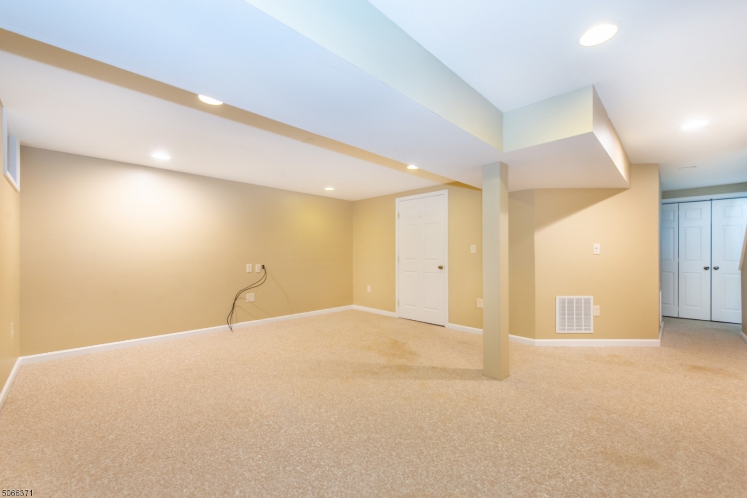 Oak Hill at Independence - Residential