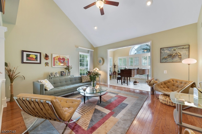 SOMERSET RUN - Residential