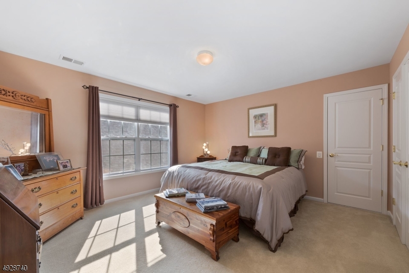 SOMERSET RUN - Residential