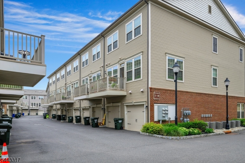 Somerville Station - Residential