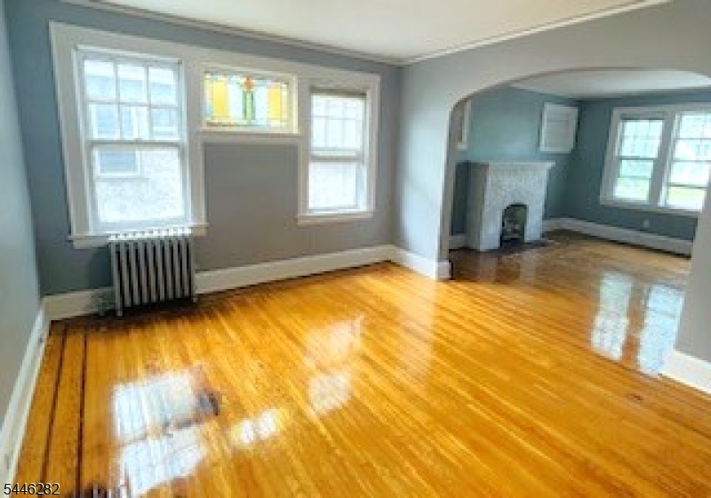 Large 2 bedroom apartment on Bloomfield border. Living room, Dining room, Eat-in-Kitchen. Rent includes parking space for 1 car ($25 for additional cars) Washer/Dryer hookup in basement ($50 monthly water surcharge required).
