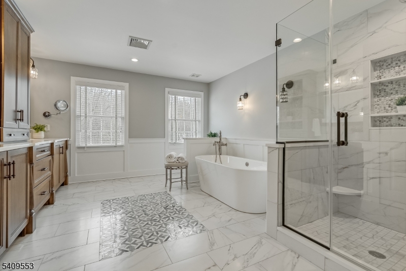 BROOKRACE - Residential