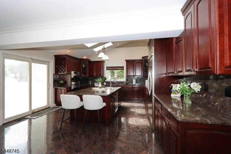 HILLCREST - Residential