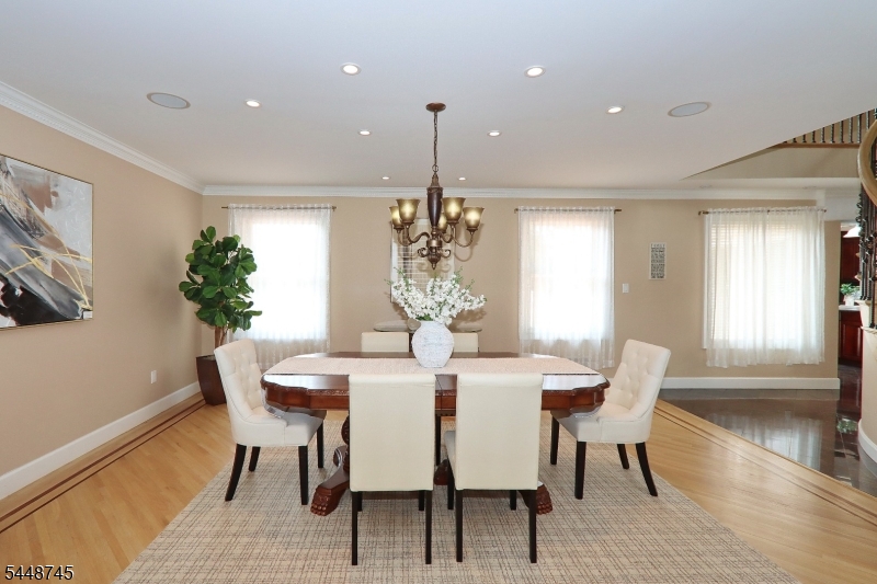 HILLCREST - Residential