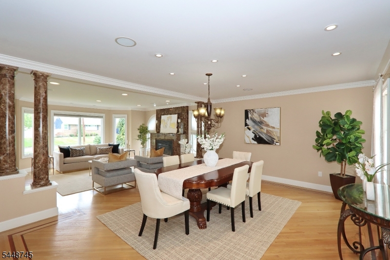 HILLCREST - Residential