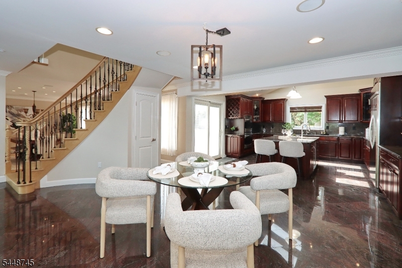HILLCREST - Residential