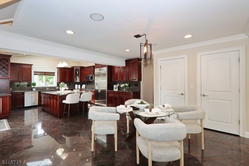 HILLCREST - Residential
