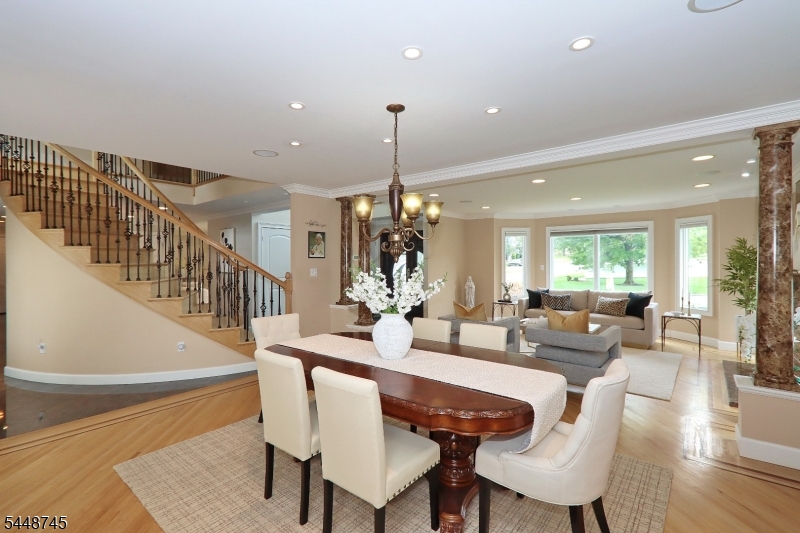 HILLCREST - Residential