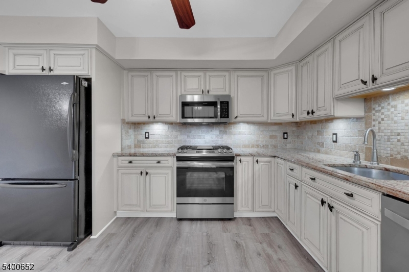 Hastings Square - Residential