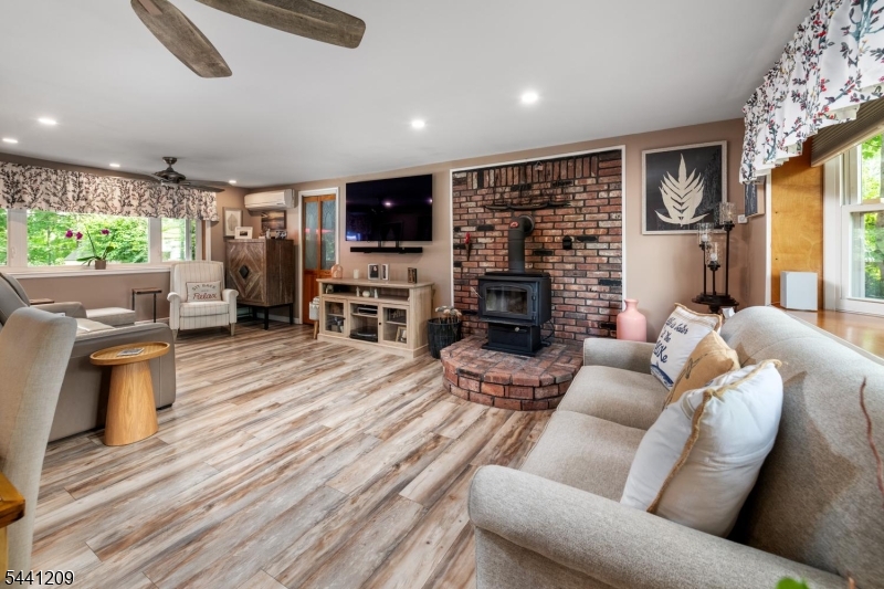 Upper Greenwood Lake - Residential