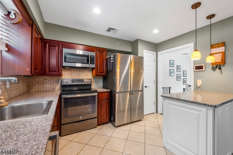 Shore Hills - Residential