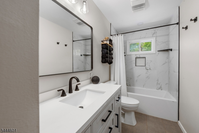 Shore Hills - Residential
