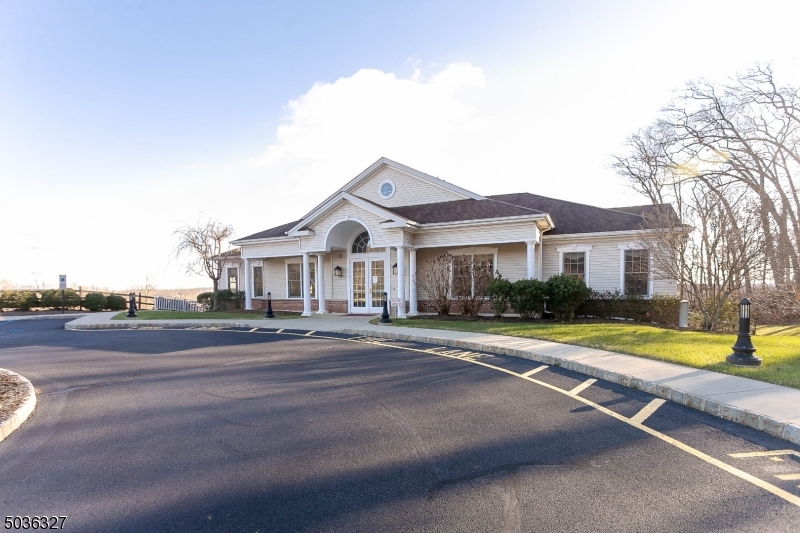 NOLAN'S RIDGE - Residential