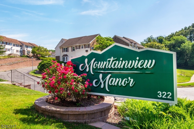 One floor living at it's best! Don't miss this First Floor Renovated, Bright & Light 1BR Condo! Beautiful NEW KITCHEN! Close to shopping and highways.