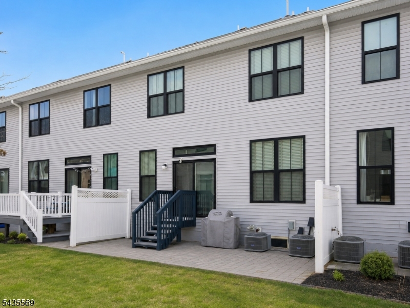 Monroe Place - Residential