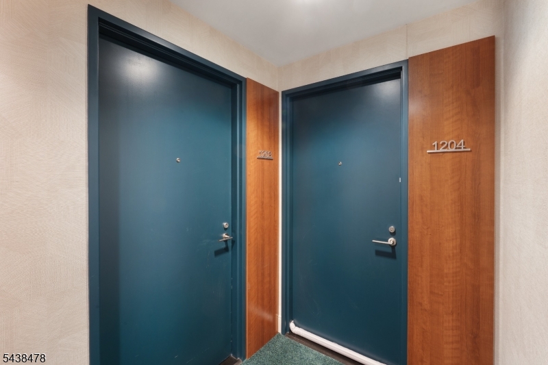 77 Hudson - Residential