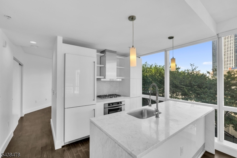 77 Hudson - Residential