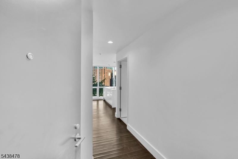77 Hudson - Residential