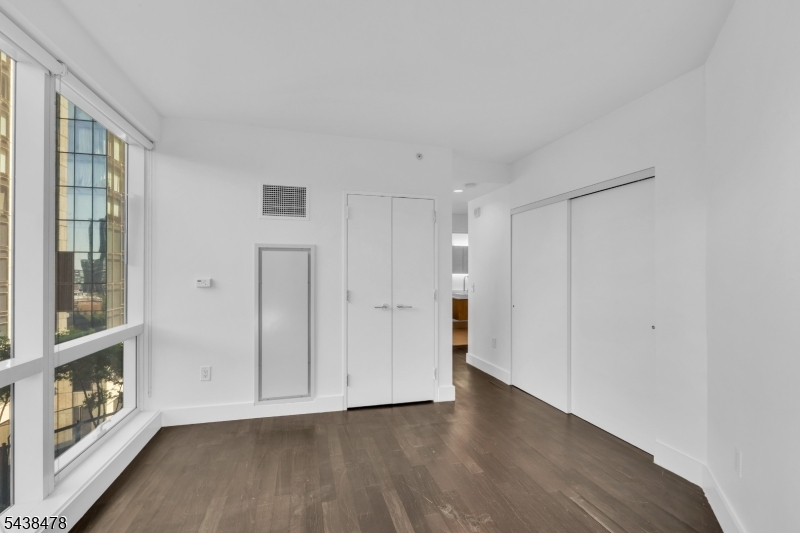 77 Hudson - Residential