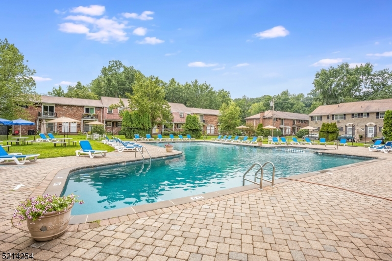 PARSONS VILLAGE - Residential Lease