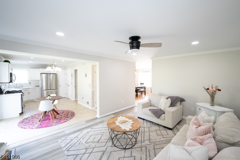 Country Oaks - Residential