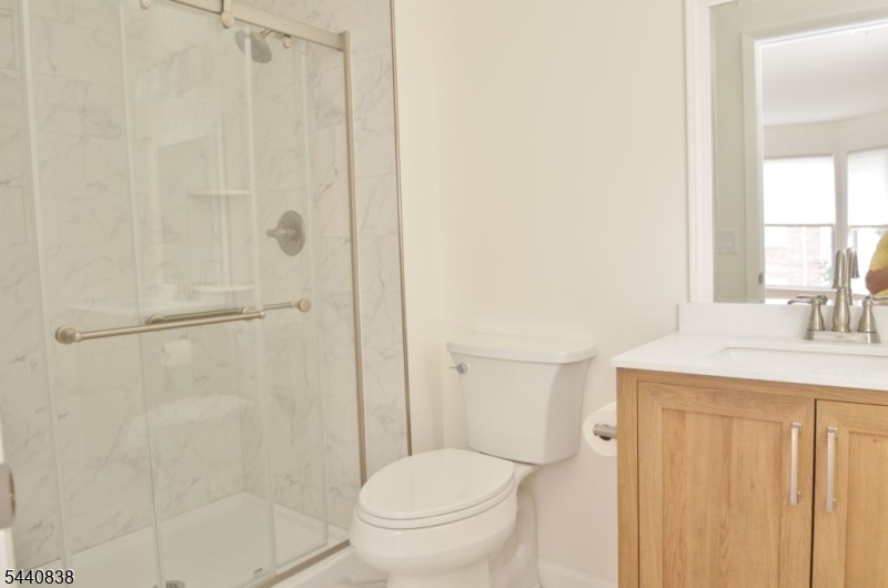 Hanover Park Condos - Residential Lease