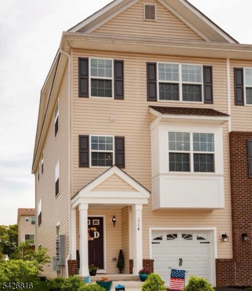 Beautiful end-unit townhouse offering modern living with an open concept layout and abundant natural light. Enjoy a private deck that's perfect for morning coffee or evening gatherings.