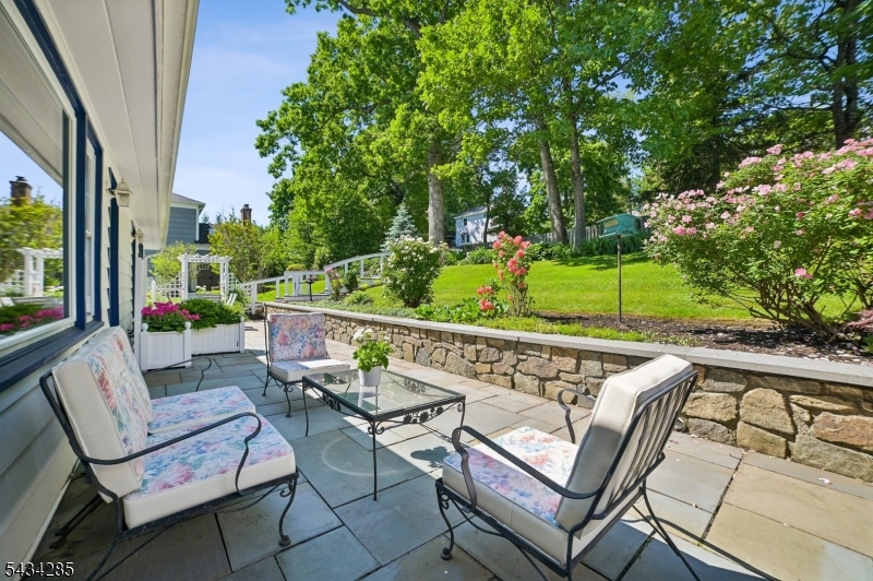 Oak Knoll - Residential