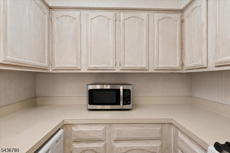 Pointe/Winding Brook Condo - Residential