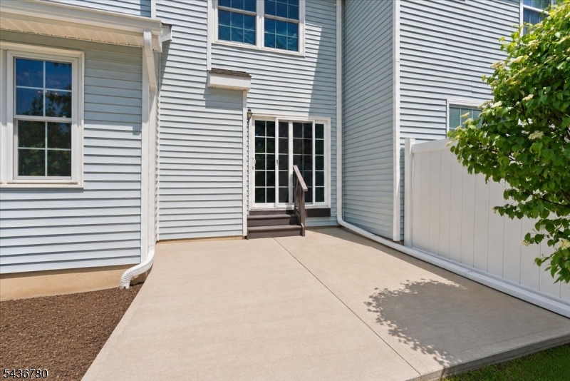 Pointe/Winding Brook Condo - Residential