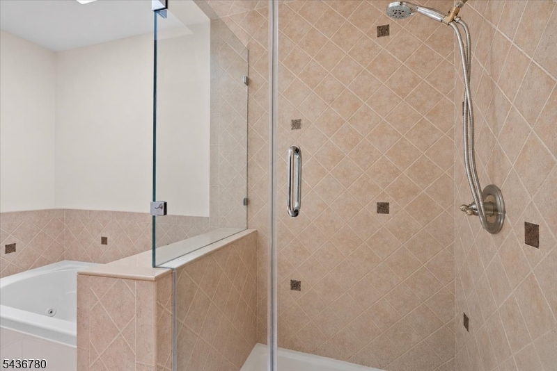 Pointe/Winding Brook Condo - Residential