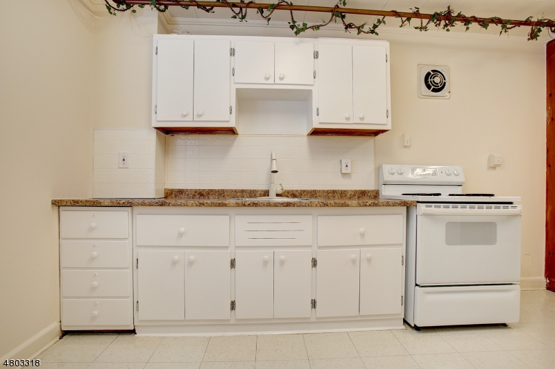 town - Residential Lease
