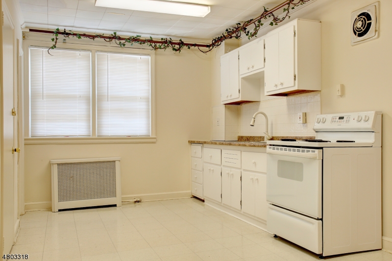 town - Residential Lease
