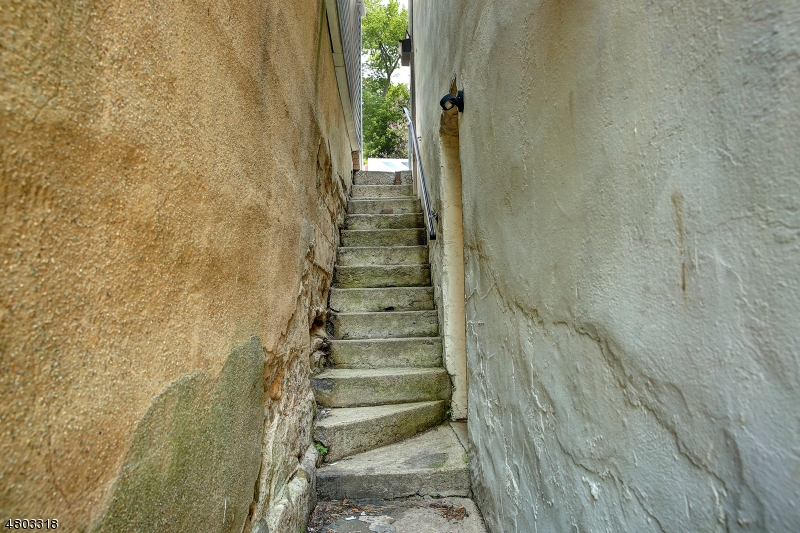town - Residential Lease